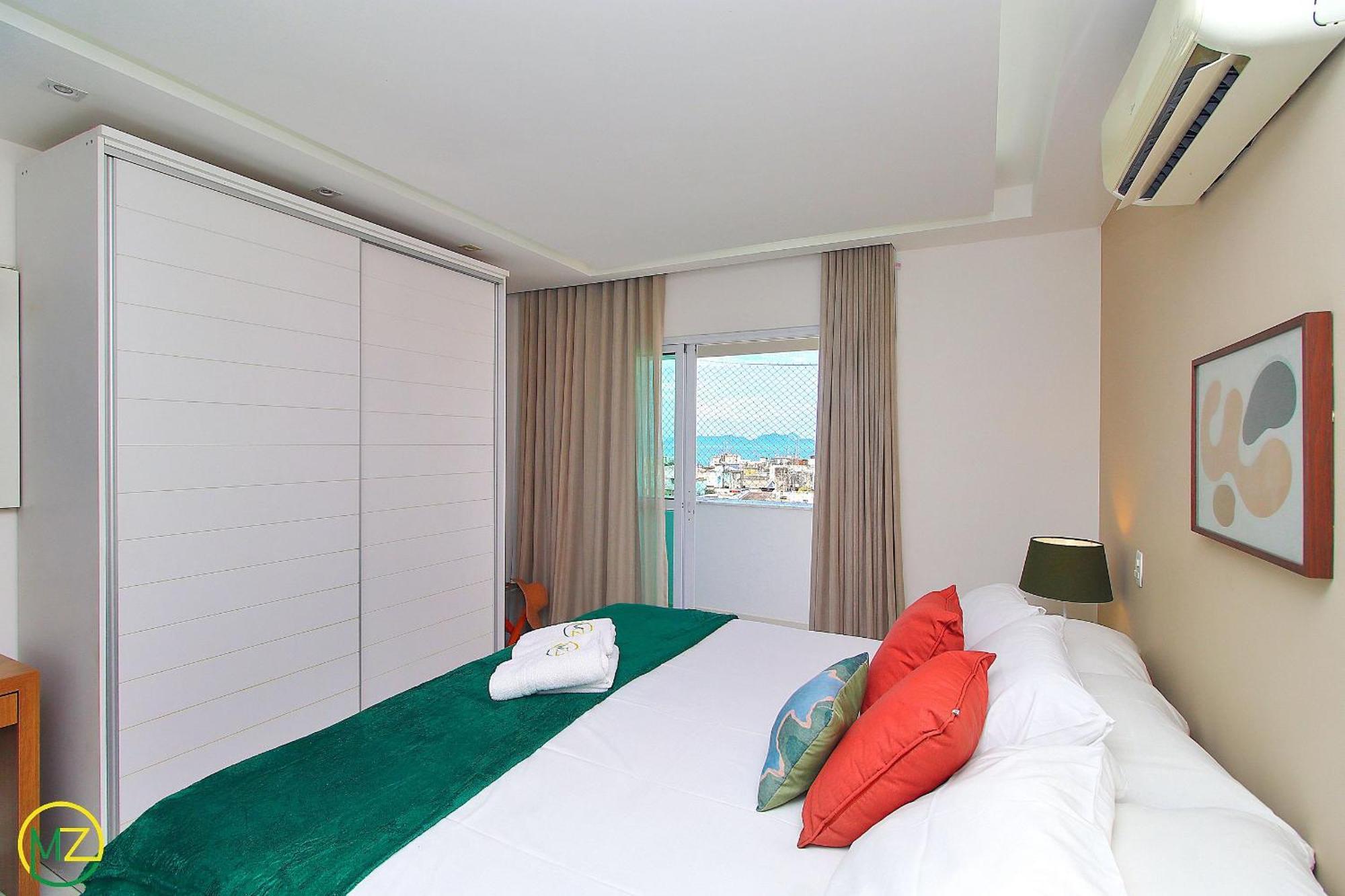 Cobertura Moderna De 3 Quartos Com Jacuzzi E Bbq